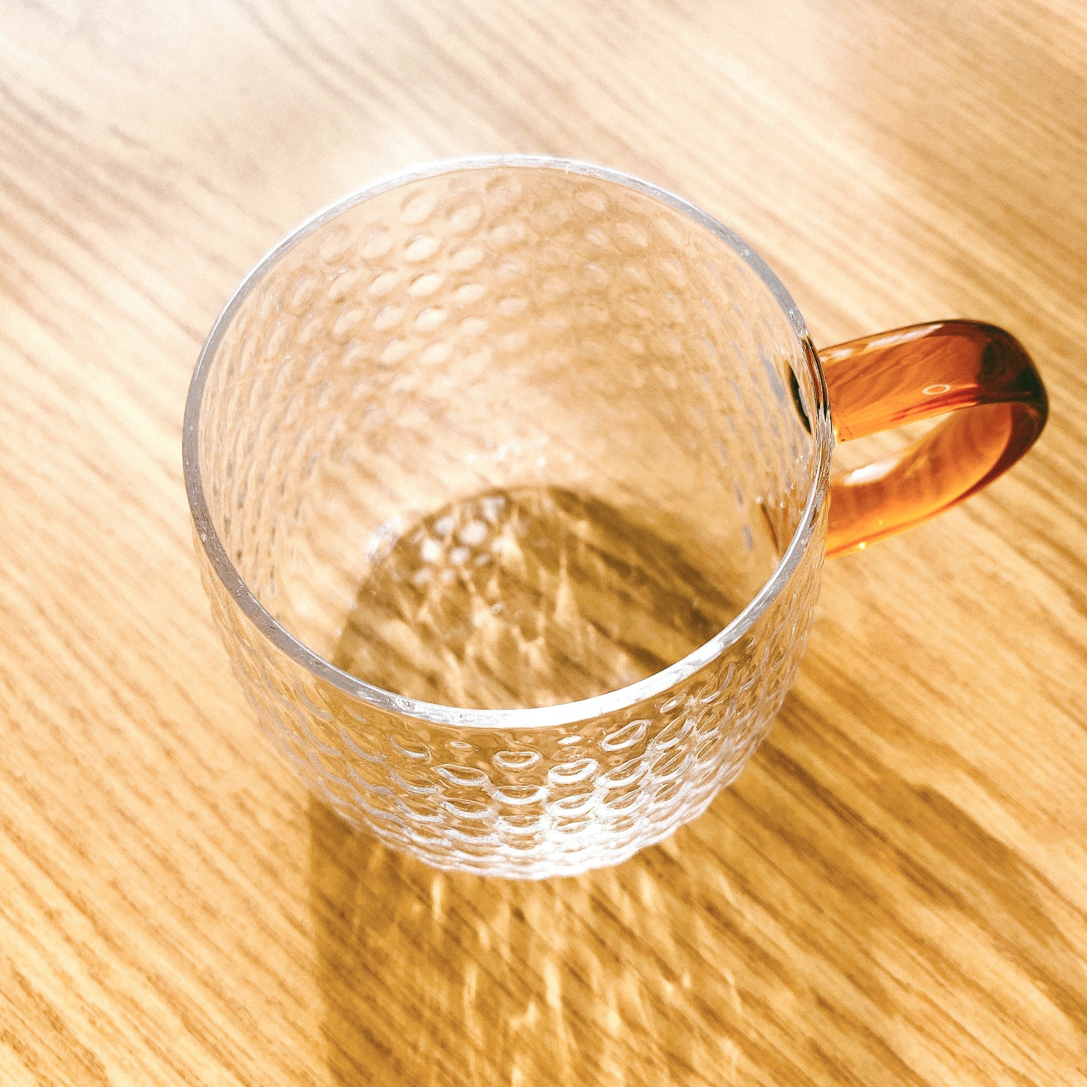 DAISO（ダイソー）のおすすめのグラス「耐熱グラス（ドット紋、360ml）」