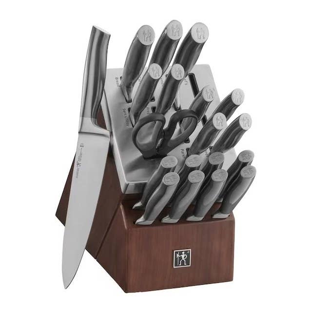 The 20-piece knife set