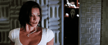 gale being stalked by ghostface in scream 2
