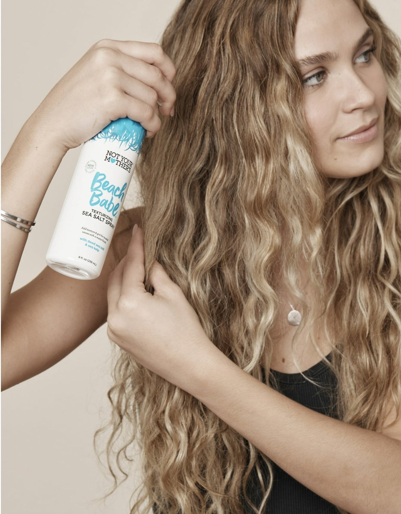 A model using the hair texture spray