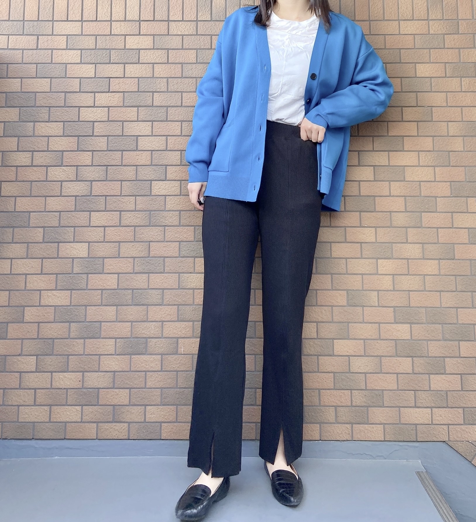 niko and...(ニコアンド)のおすすめパンツ「セルフカットリブスリットパンツ」