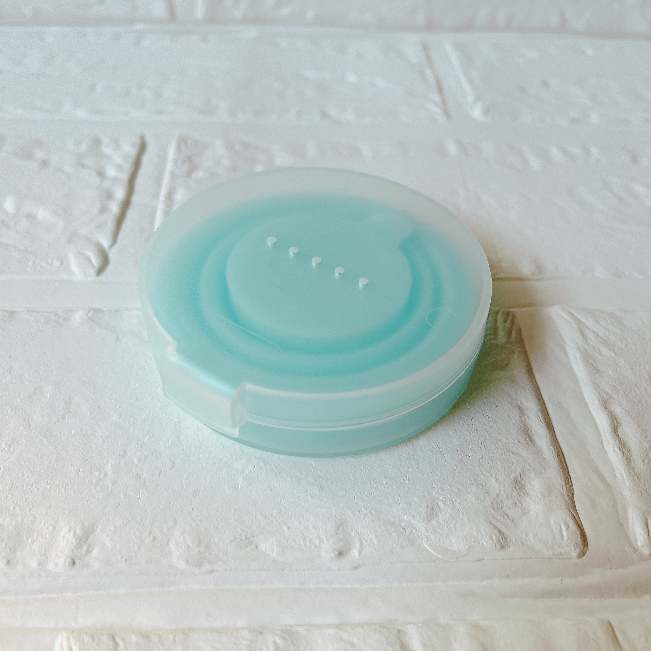 Loft（ロフト）のおすすめ便利グッズ「たためる携帯うがいコップ ケース付 ブルー」