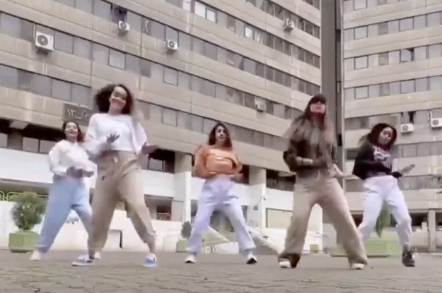 Iranian Women Are Re-Creating A Viral TikTok Dance Without Hijabs On After 5 Teens Who Did The Same Were Reportedly Detained And Forced To Make An Apology Video