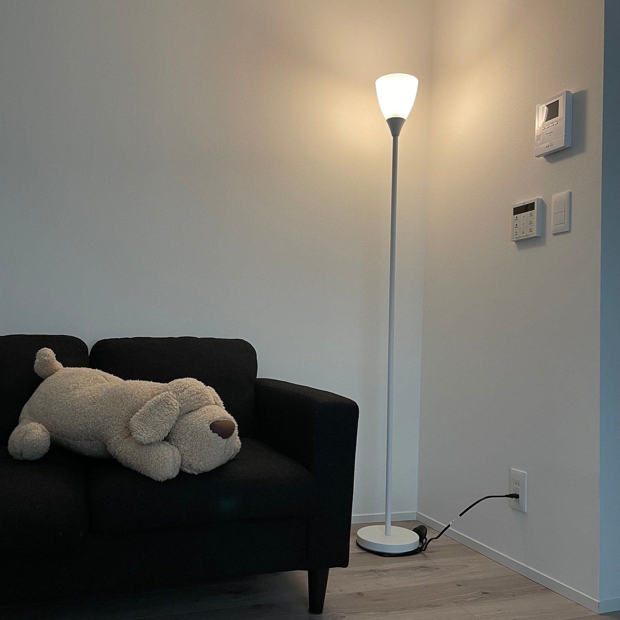 NITORI(ニトリ)のおすすめのアイテム「アッパーライト(キャスカナ ホワイト)」