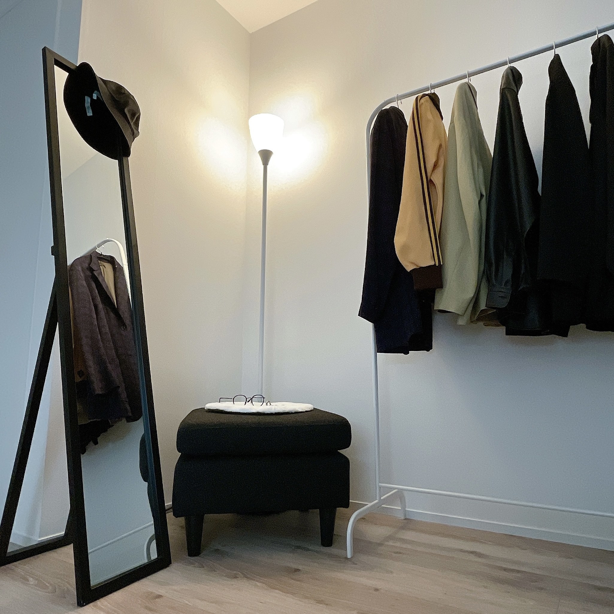 NITORI(ニトリ)のおすすめのアイテム「アッパーライト(キャスカナ ホワイト)」