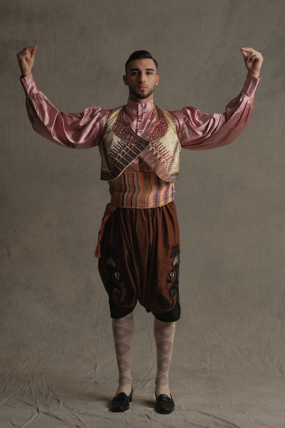 39 Men From 39 Countries In Their National Costumes