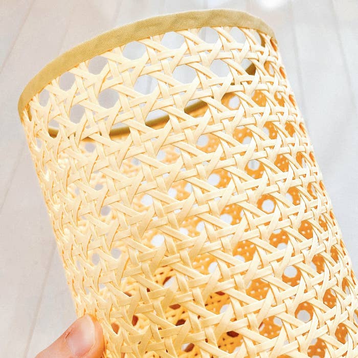 IKEA（イケア）のおすすめのライト「SAXHYTTAN サクスヒッタン テーブルランプ」