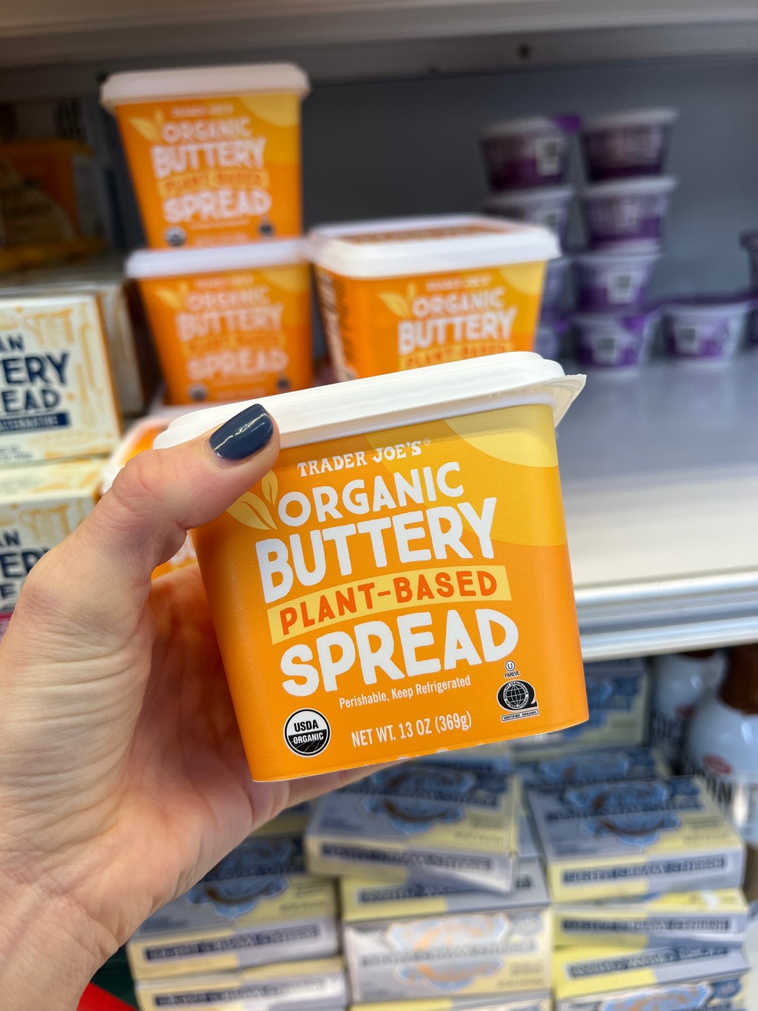 A tub of Organic Buttery Plant-Based Spread