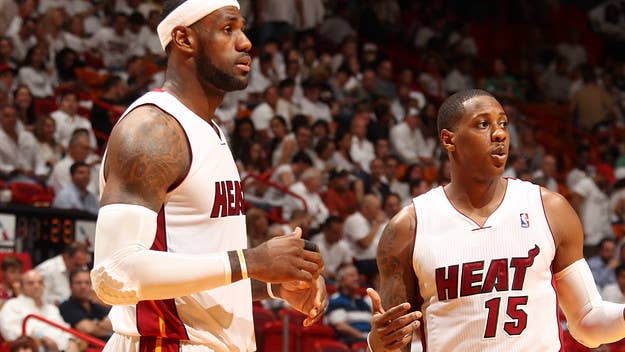 Even after riding LeBron’s James’ coattails to two rings and four straight NBA Finals appearances, Mario Chalmers is ripping his former teammate.