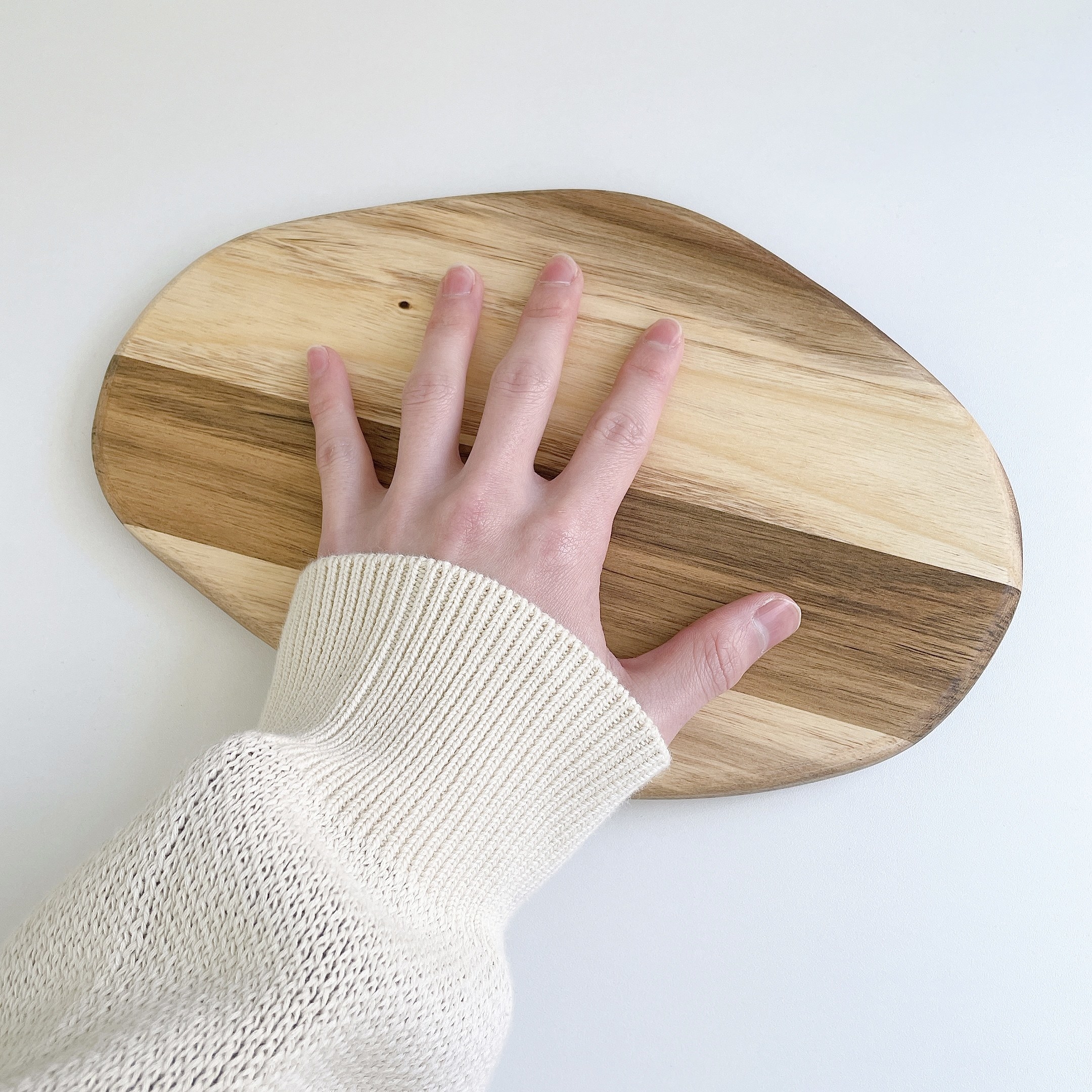 IKEA(イケア)のおすすめのアイテム「FASCINERA ファシネーラ まな板 28x19cm」