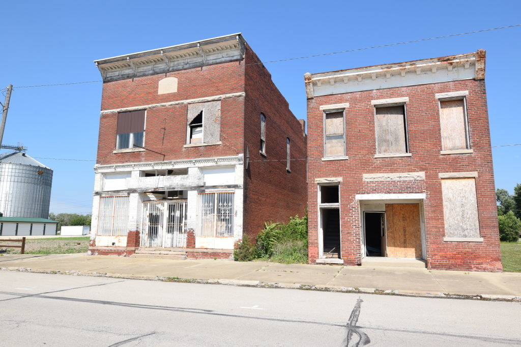 Abandoned buildings in Illinois