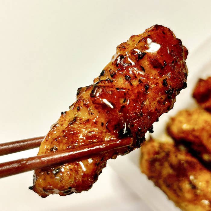 LAWSON（ローソン）のオススメのおかず「ご飯に合う 炭火焼き豚丼の具」