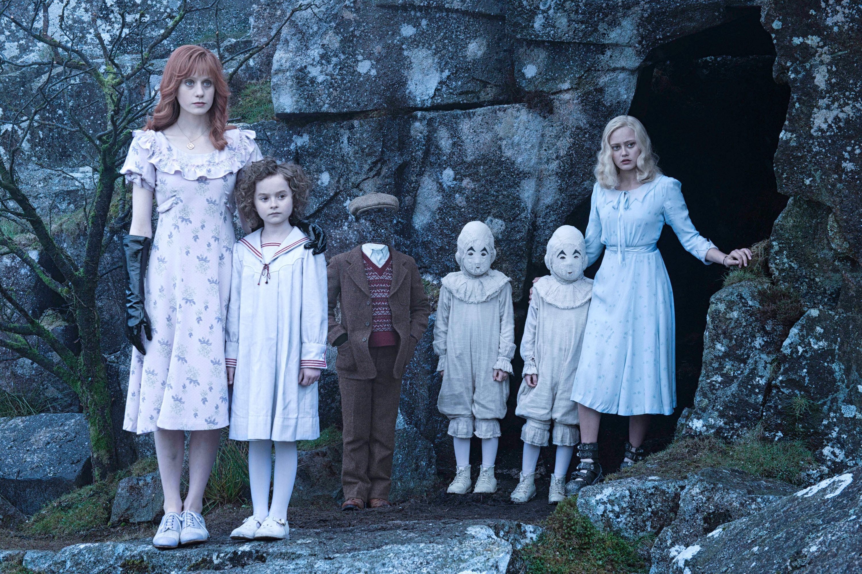 Screenshot from &quot;Miss Peregrine&#x27;s Home for Peculiar Children&quot;