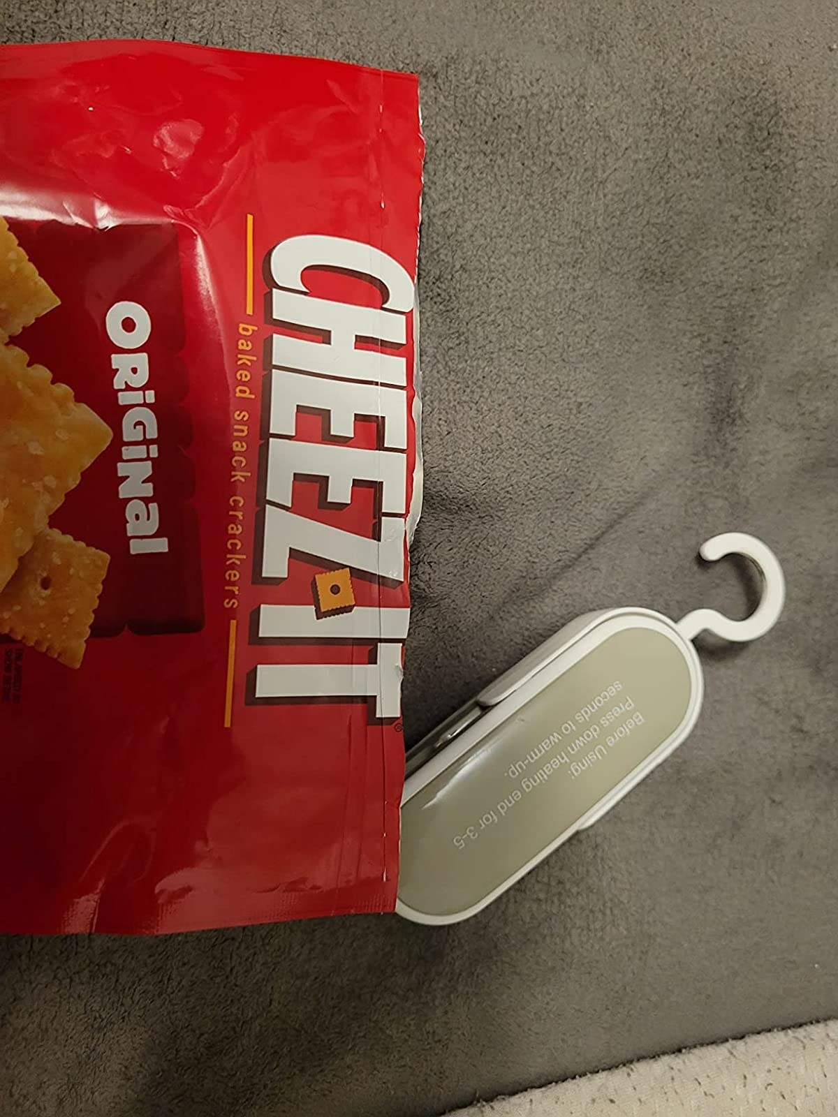 Reviewer image of sealer and chip bag