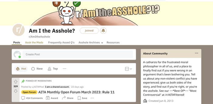 AITA for not wanting my girlfriend to play online games with other dudes? : r/AmItheAsshole