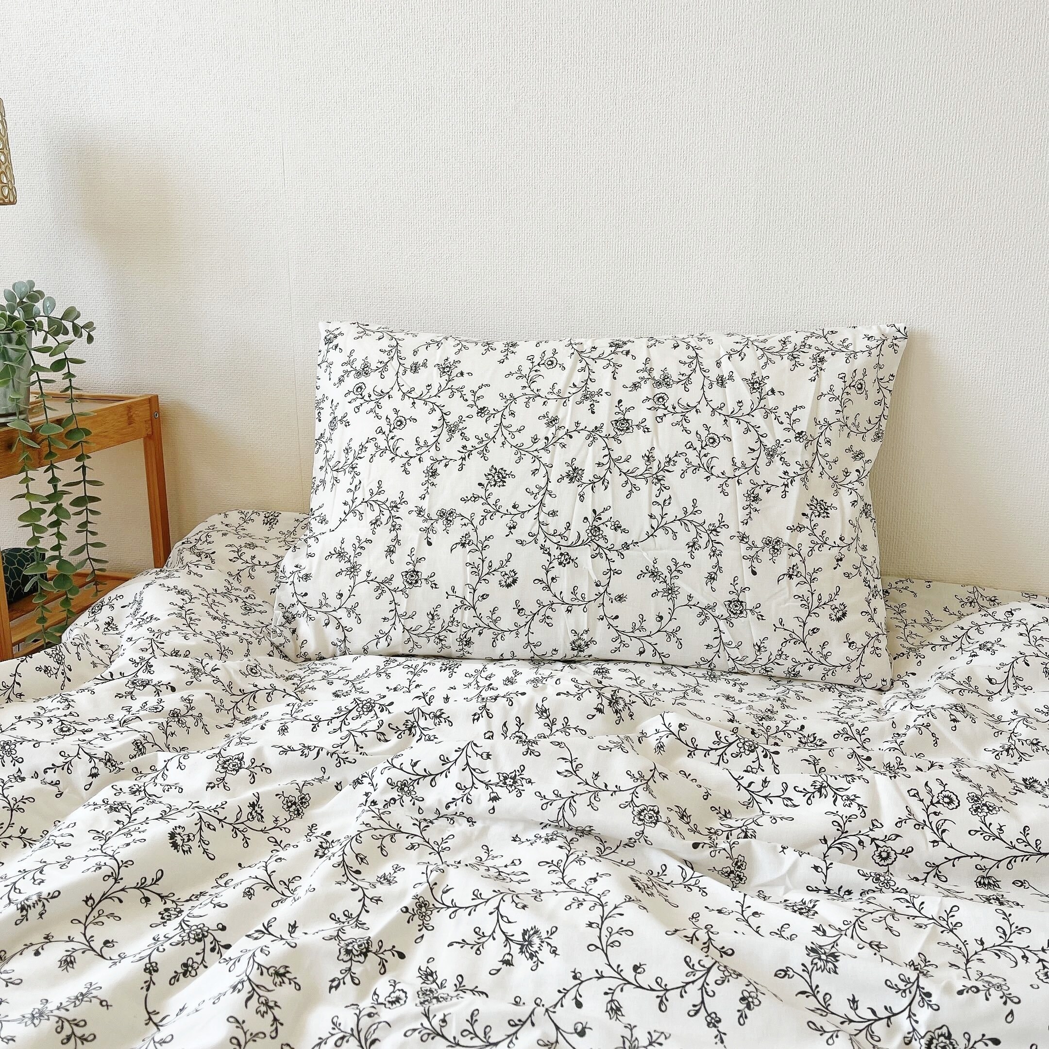 IKEA（イケア）のオススメの寝具「KOPPARRANKA コッパランカ 掛け布団カバー＆枕カバー, ホワイト/ダークグレー」