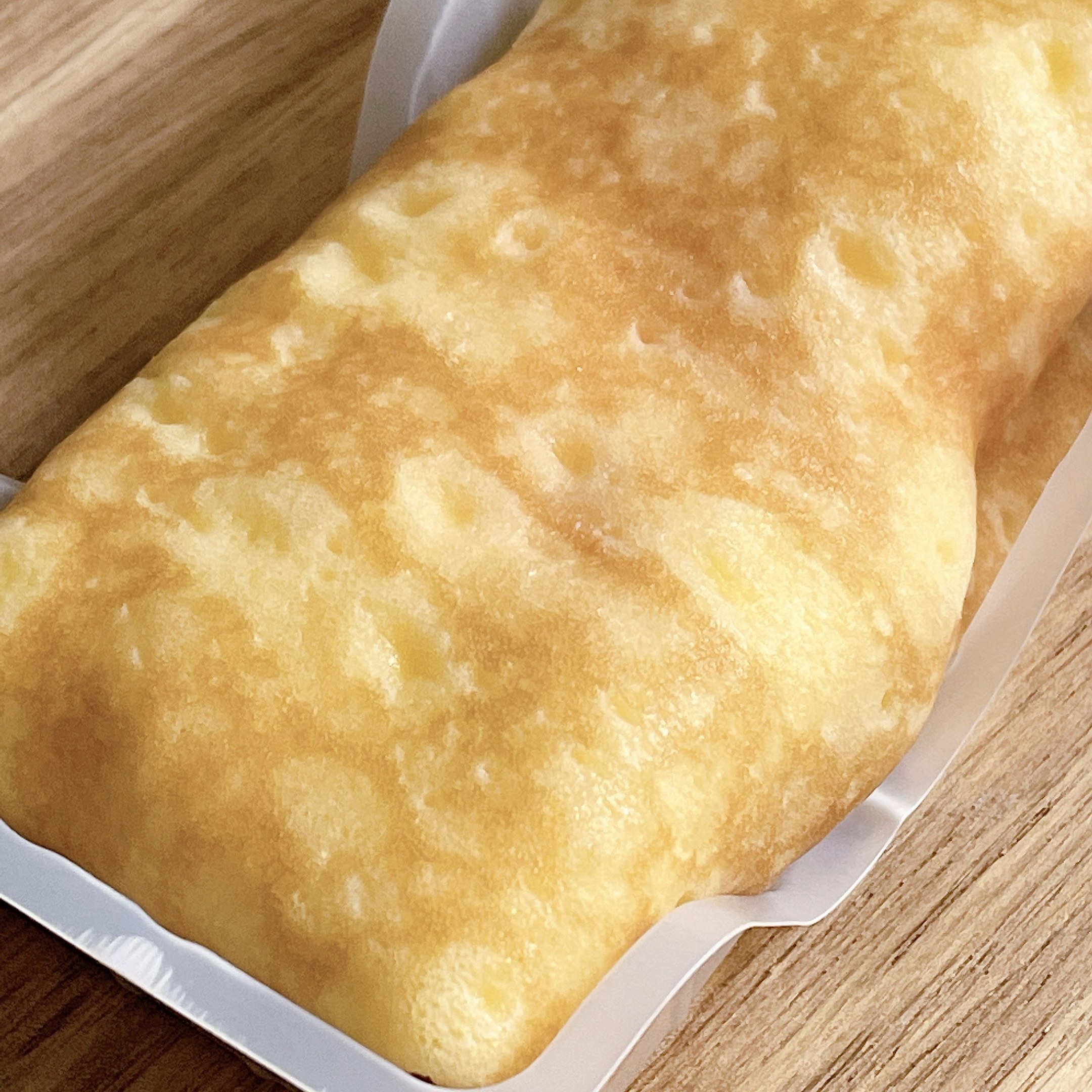 FamilyMart(ファミリーマート)のおすすめのスイーツ「ファミマ・ザ・クレープ いちご」