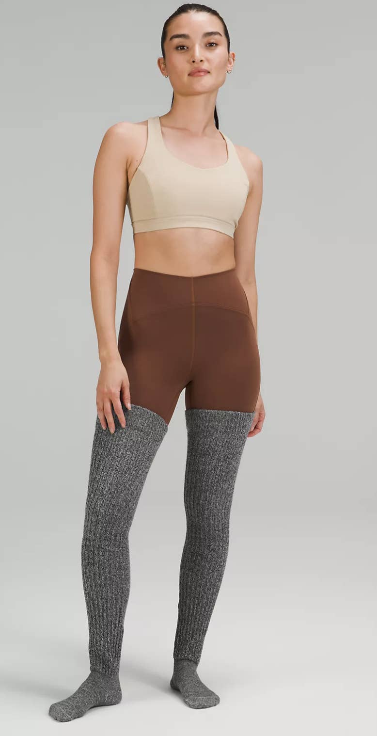 Here's what the midsize girlies are wearing from @lululemon. Sharing my  favorite midsize workout outfits to add to your wishlist or tre