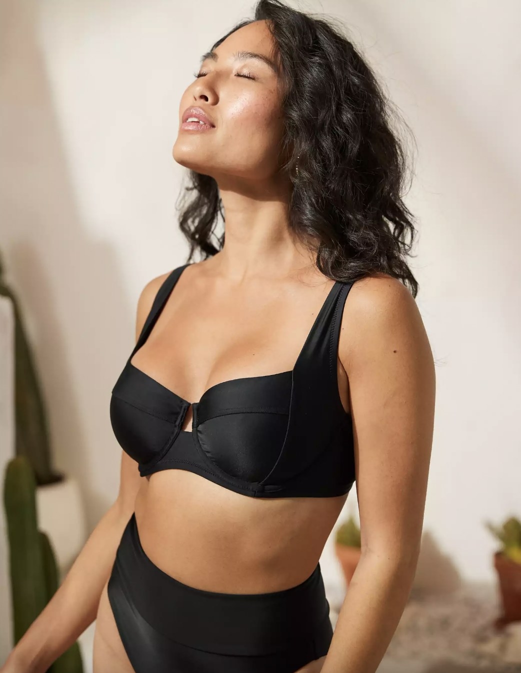 Elegant Moments L5108 - Underwire Leather Bra With Adjustable
