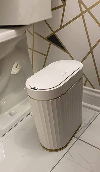 Reviewer's trash tin is shown
