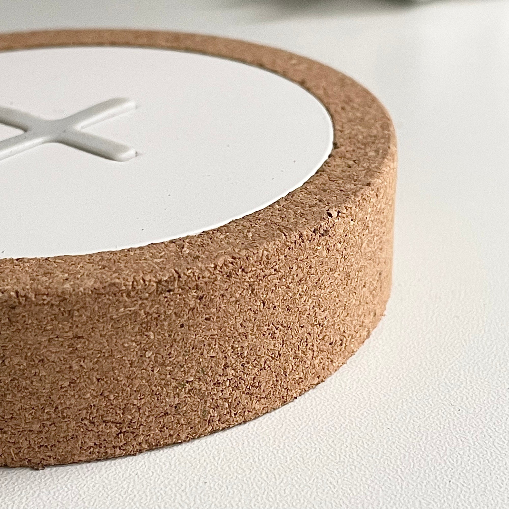 IKEA（イケア）のおすすめの便利グッズ「NORDMÄRKE ノールドメルケ ワイヤレス充電器」