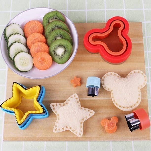 Sandwich cutters connected  show  with effect   and sandwiches