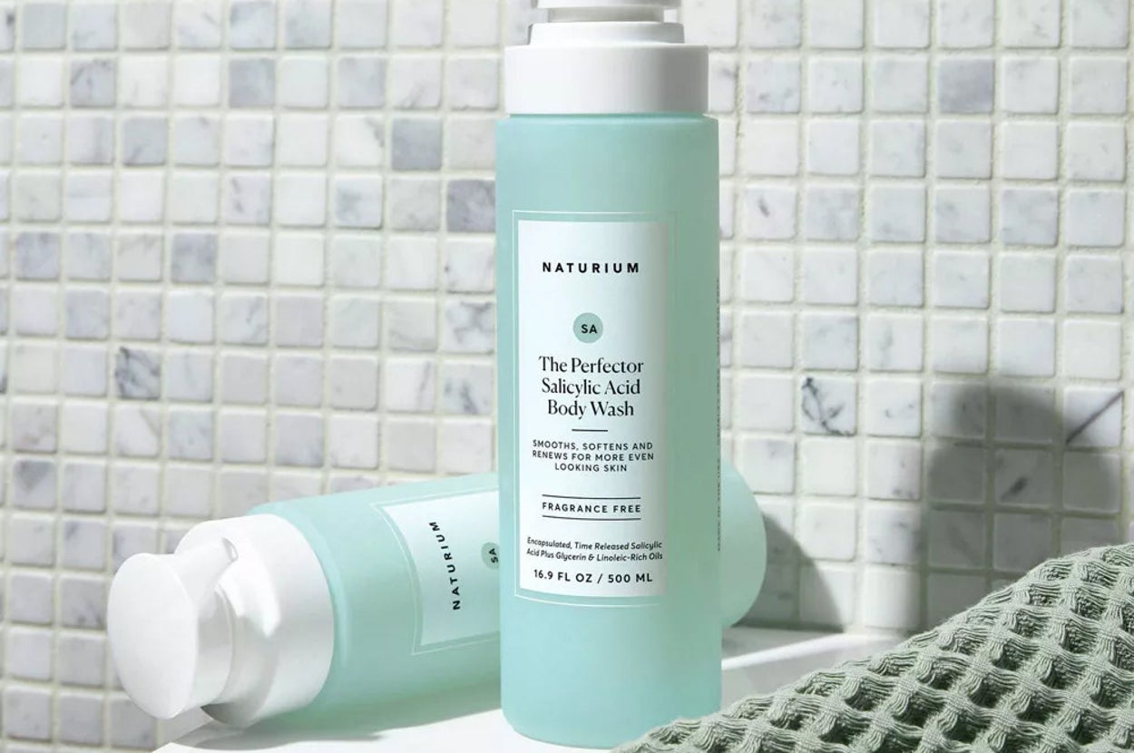 Experts Weigh In On The Salicylic Acid Body Wash Tweet With Over 15 Million Views