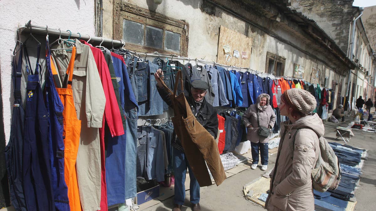 Ukraine is one of the largest importers of secondhand clothing globally, which means reselling secondhand clothes in Ukraine can make a viable income during war