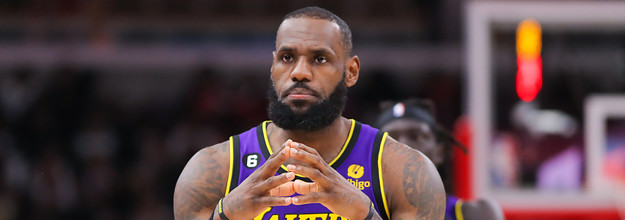 LeBron James Tells Twitter Followers His Blue Check Will Soon