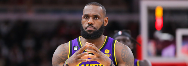 LeBron James Tells Twitter Followers His Blue Check Will Soon Disappear: 'I  Ain't Paying