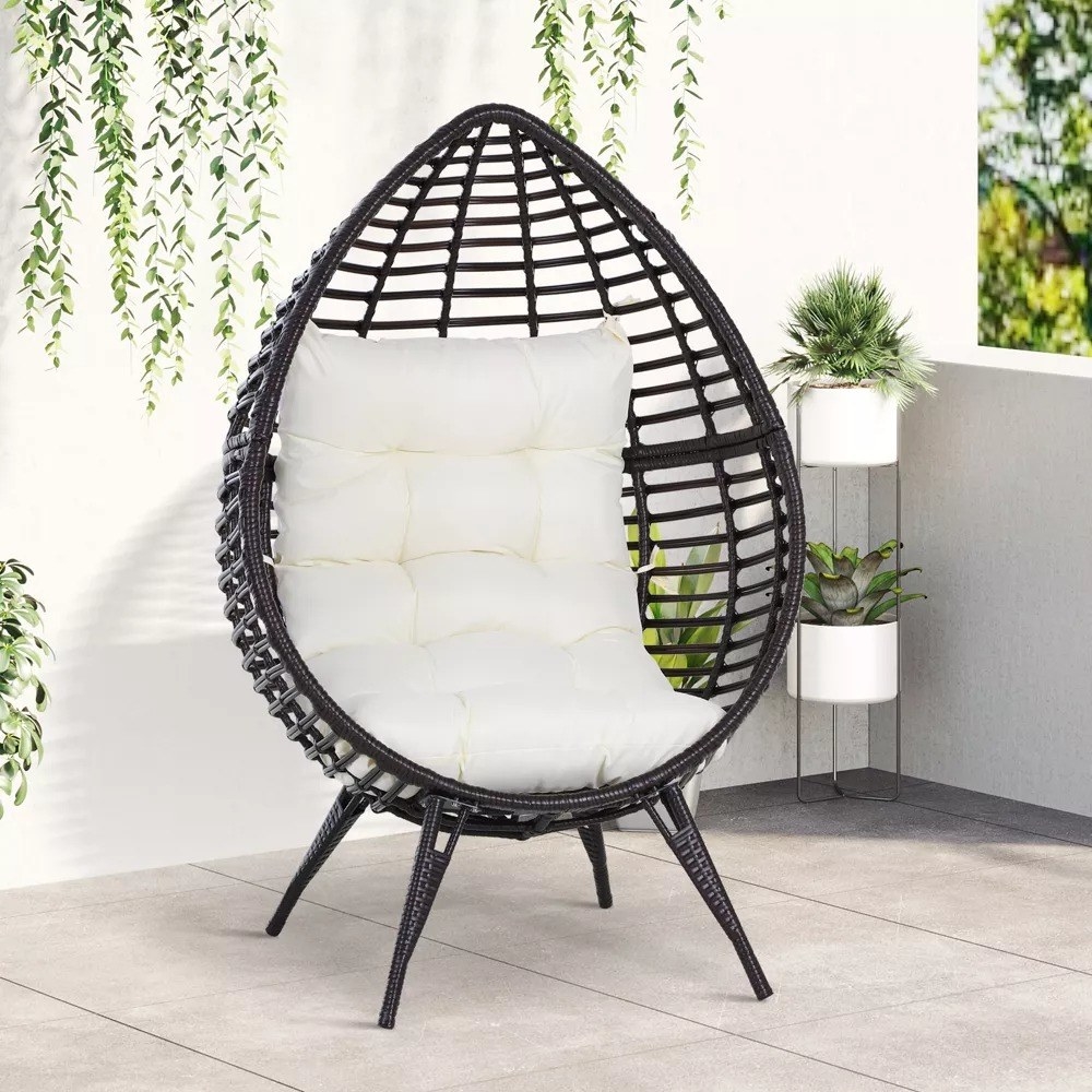 Image of black outdoor chair