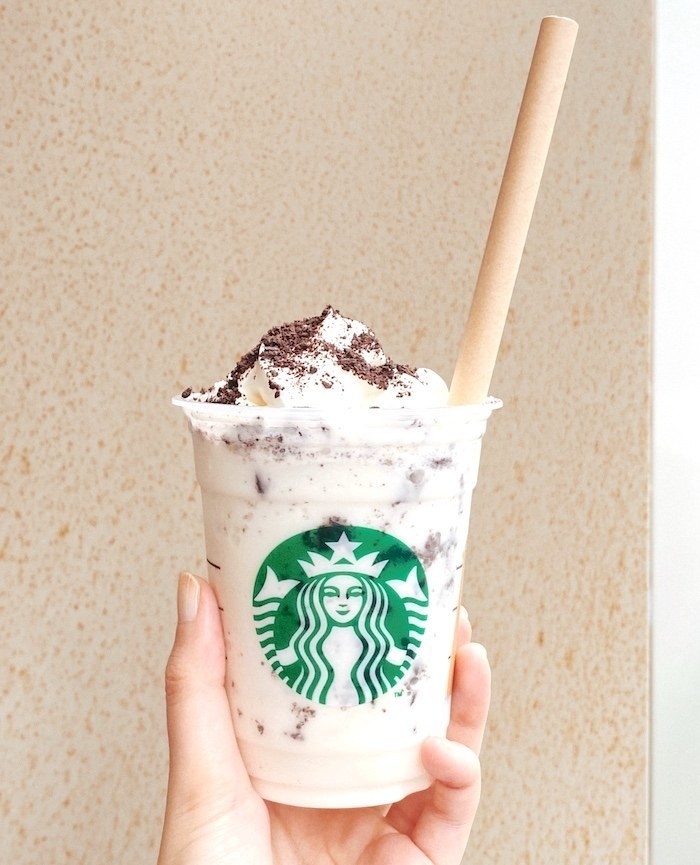 Starbucks （スターバックス）のおすすめのフラペチーノ「スヌーピー バニラ クリーム フラペチーノ® with クラッシュ クッキー」
