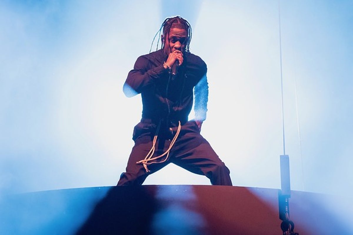 SPOTTED: Travis Scott Performs at Rolling Loud in Louis Vuitton – PAUSE  Online