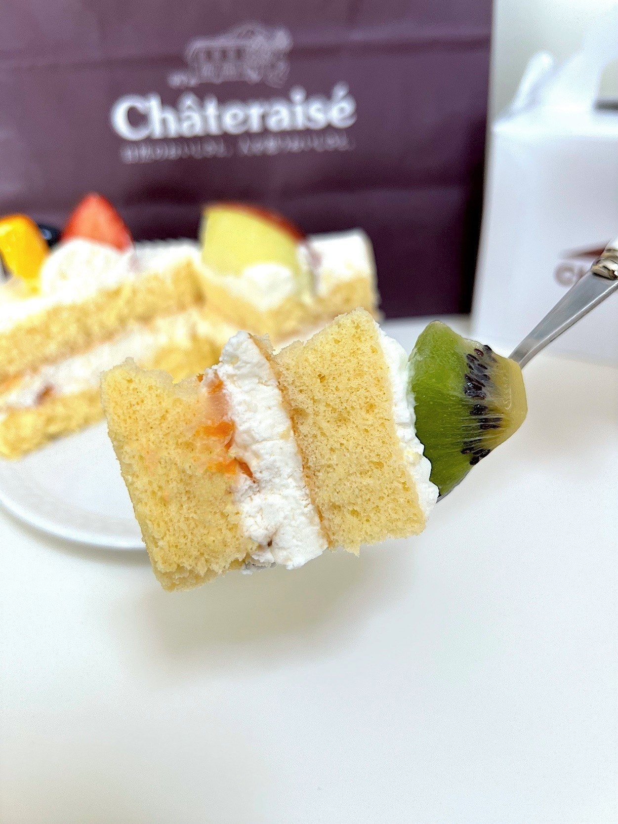 Châteraisé（シャトレーゼ）の「フルーツぎっしりショートケーキ」