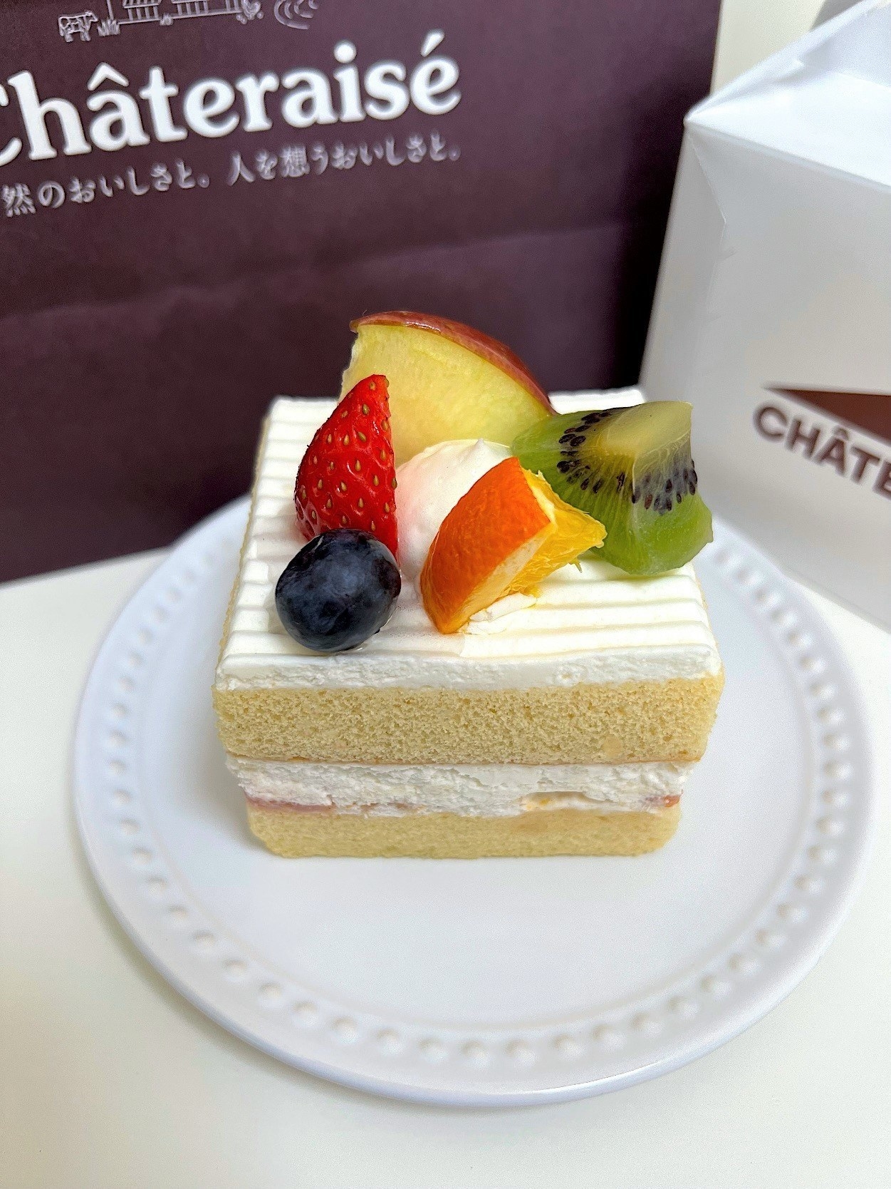 Châteraisé（シャトレーゼ）の「フルーツぎっしりショートケーキ」