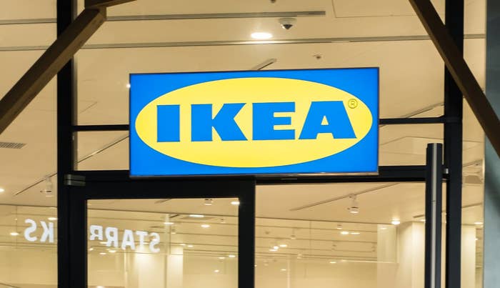 イケア】「クローゼットが暗い…」問題が解決した!2個で999円の イケア】「クローゼットが暗い…」問題が解決した!2個で999円の