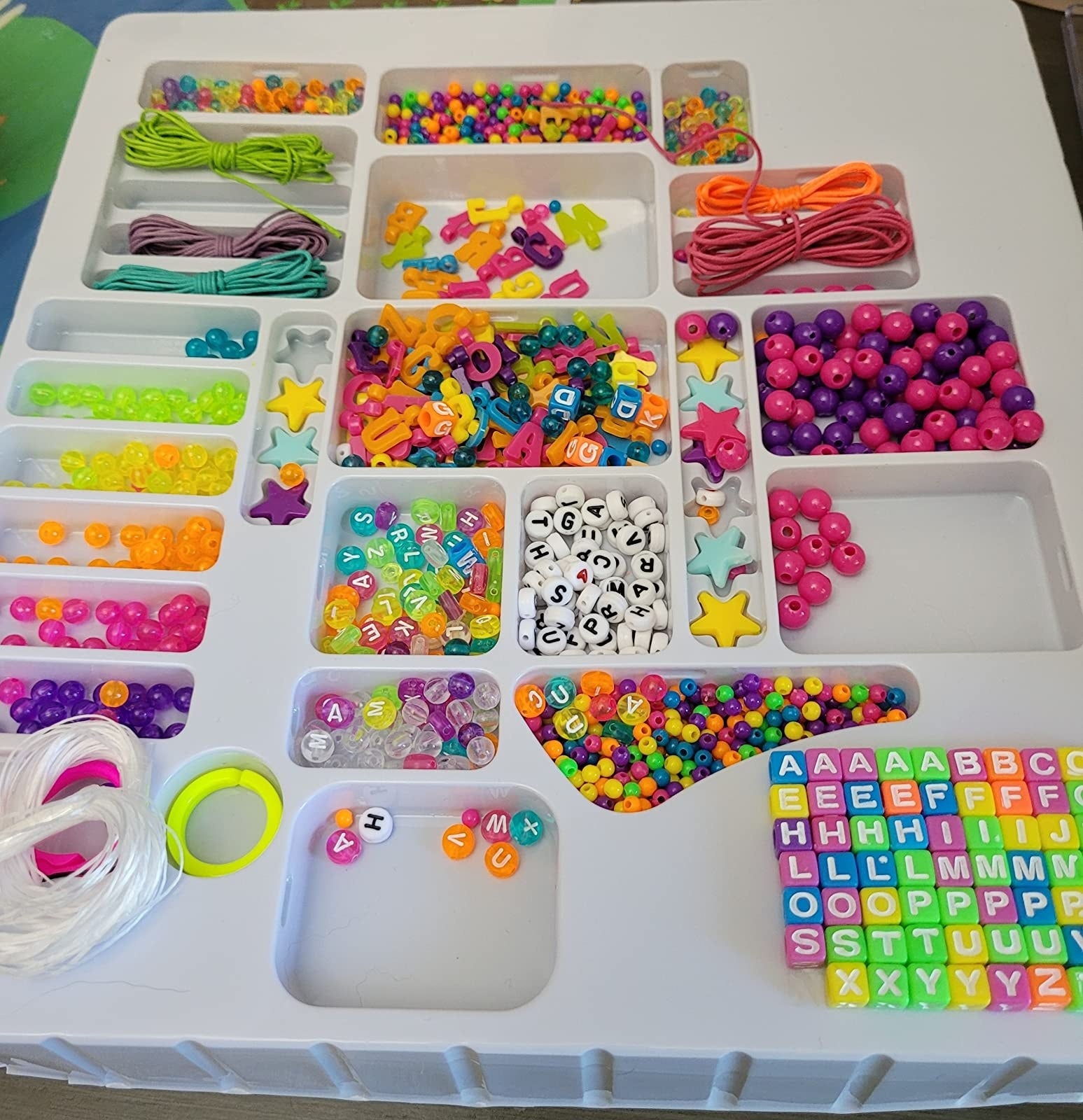 Colorful bead acceptable   pieces successful  packaging tray