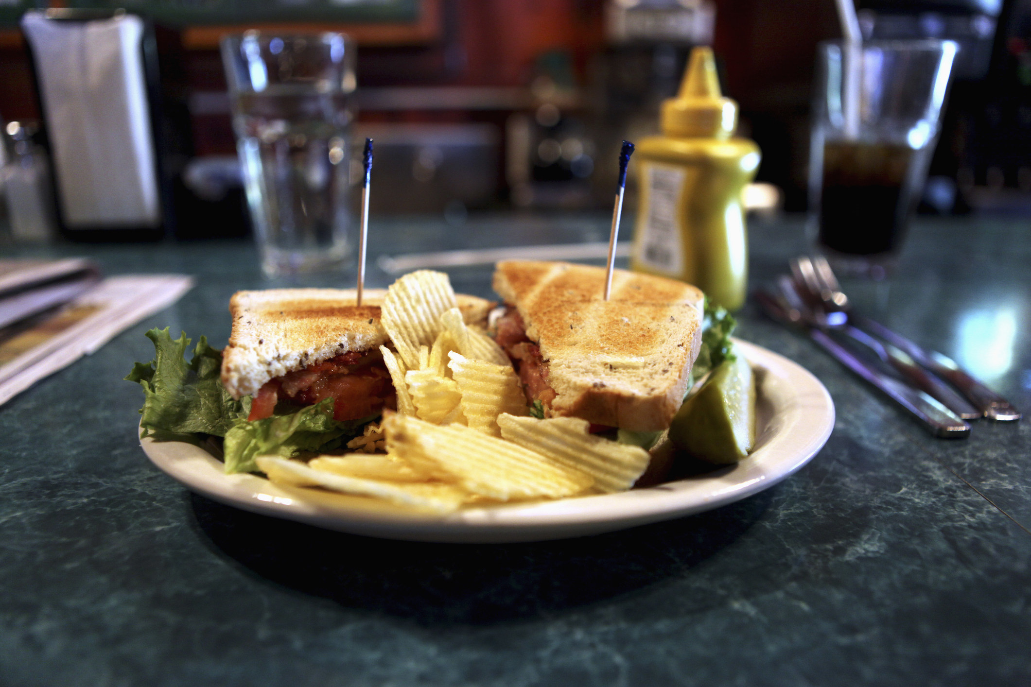 A diner BLT.