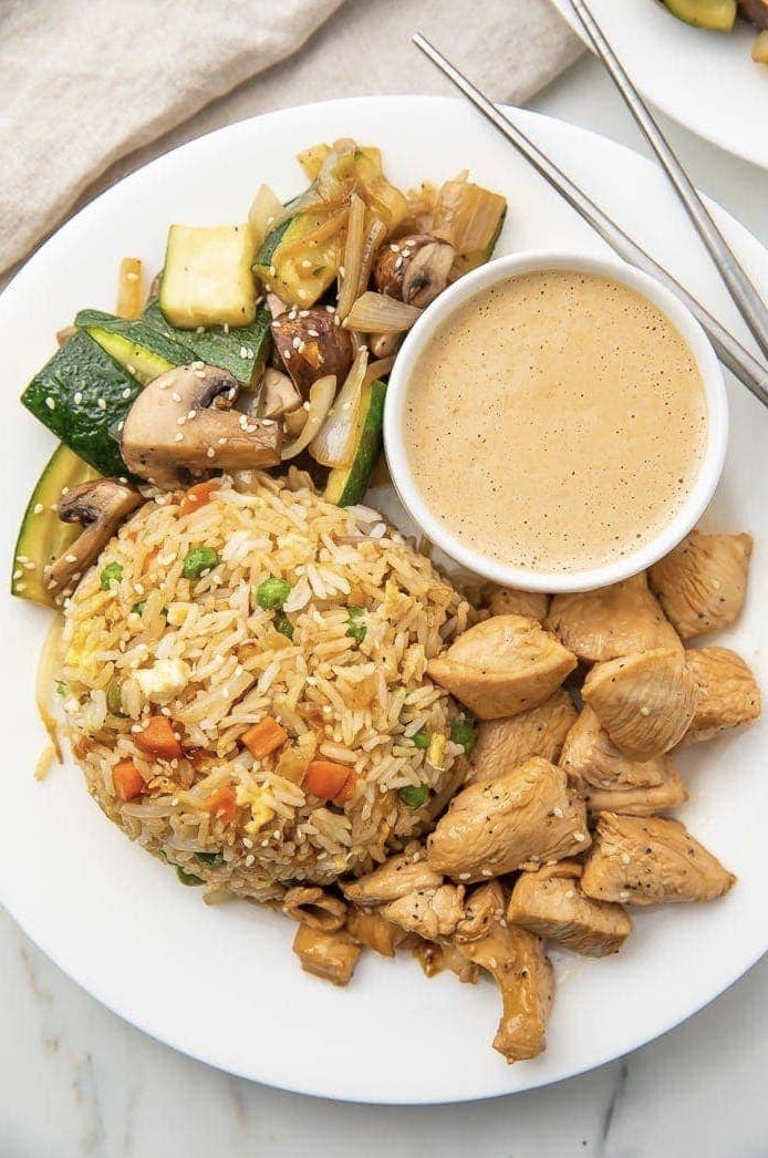 hibachi chicken with fried rice and veggies