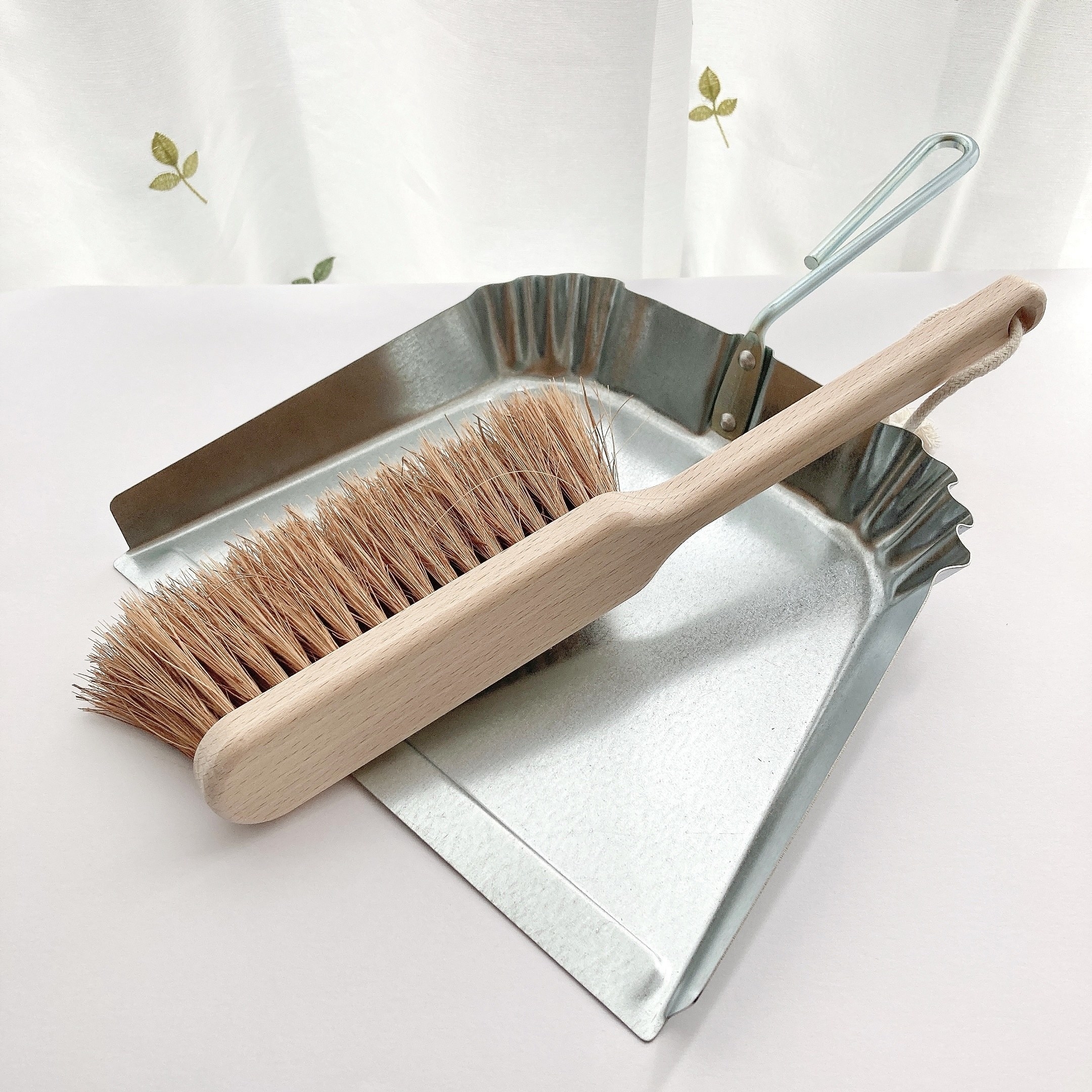 IKEA（イケア）のオススメのお掃除グッズ「BORSTAD ボールスタード ほうき＆ちり取り」