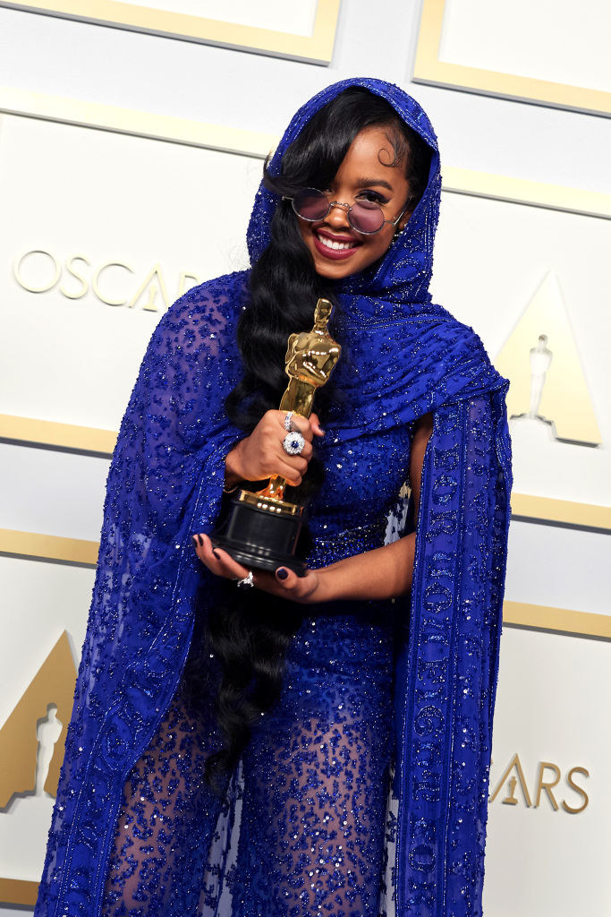 H.E.R. Wins Best Original Song For Fight For You From 'Judas And