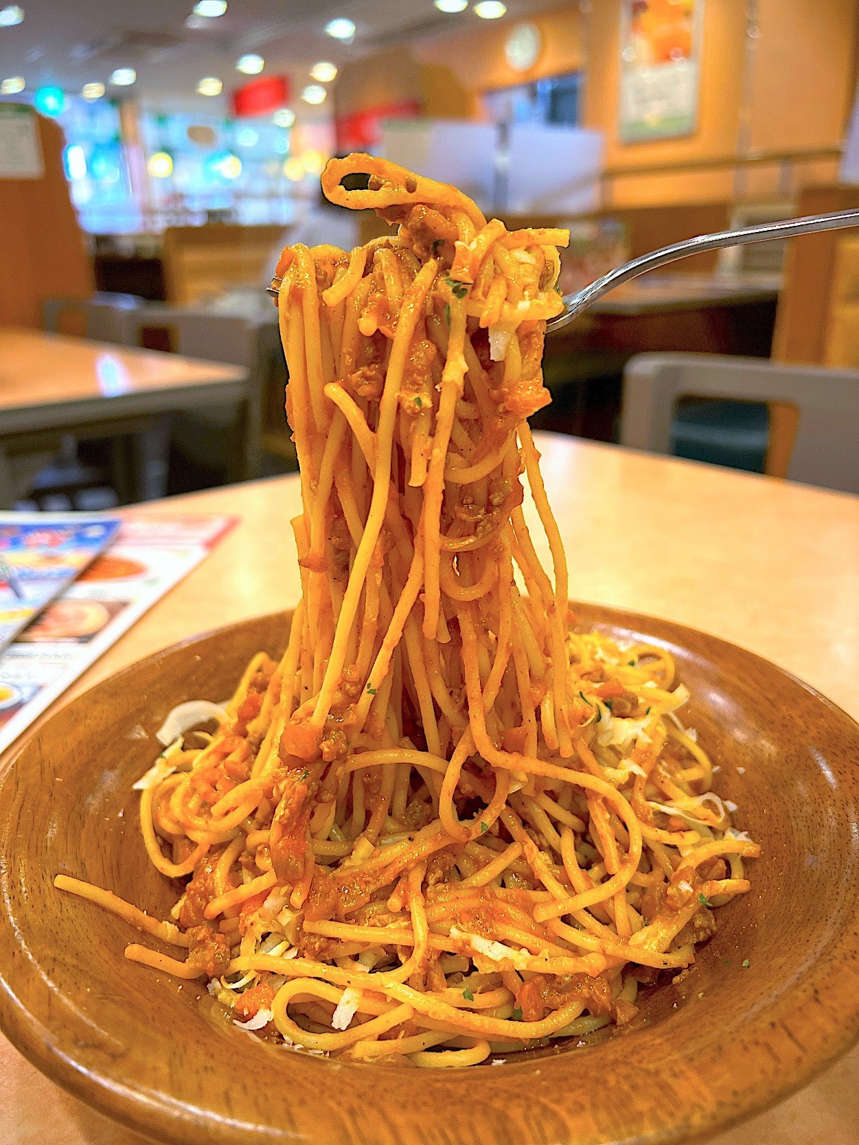 サイゼリヤのおすすめ定番メニュー「ミートソースボロニア風」