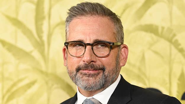 Steve Carell joins his fellow 'Office' alumni Jenna Fischer and Angela Kinsey on the latest episode of the duo's hit 'Office Ladies' podcast.