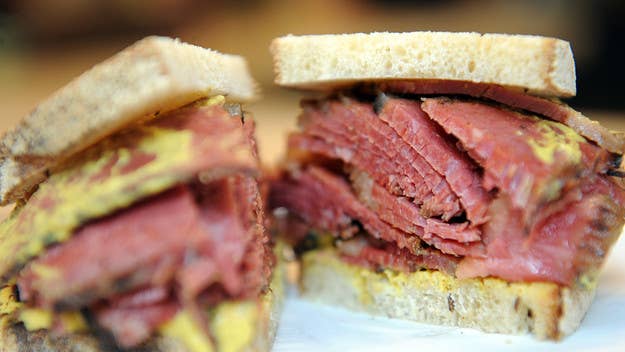 Quebec restaurant chain Frite Alors posted and subsequently deleted a picture on Facebook of a smoked meat sandwich that resembles the shape of female genitalia