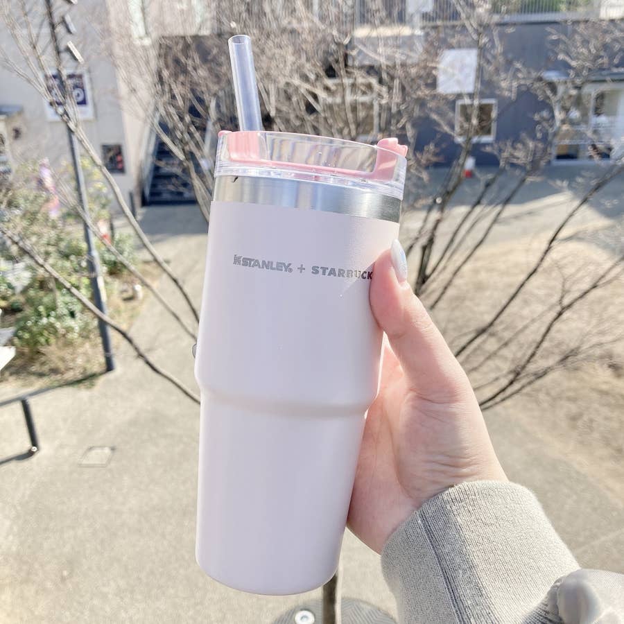 3WAYで使えてめっちゃ万能！【スタバ×人気ブランド】の「コラボ 