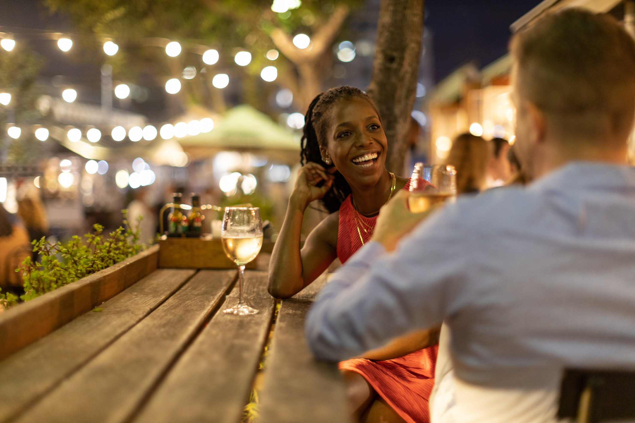 couple drinking on a date