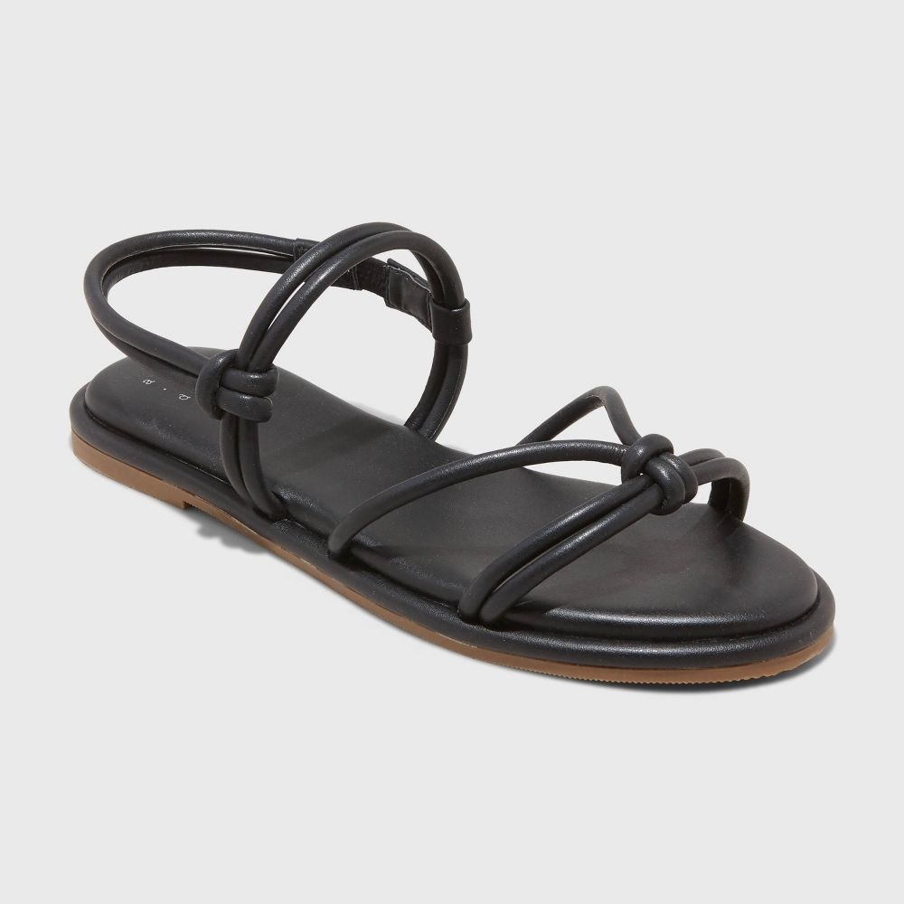 black flat strappy sandals