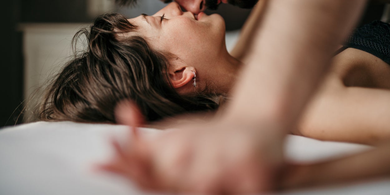 21 Things Partners Said That Eased Women's Sex Anxiety