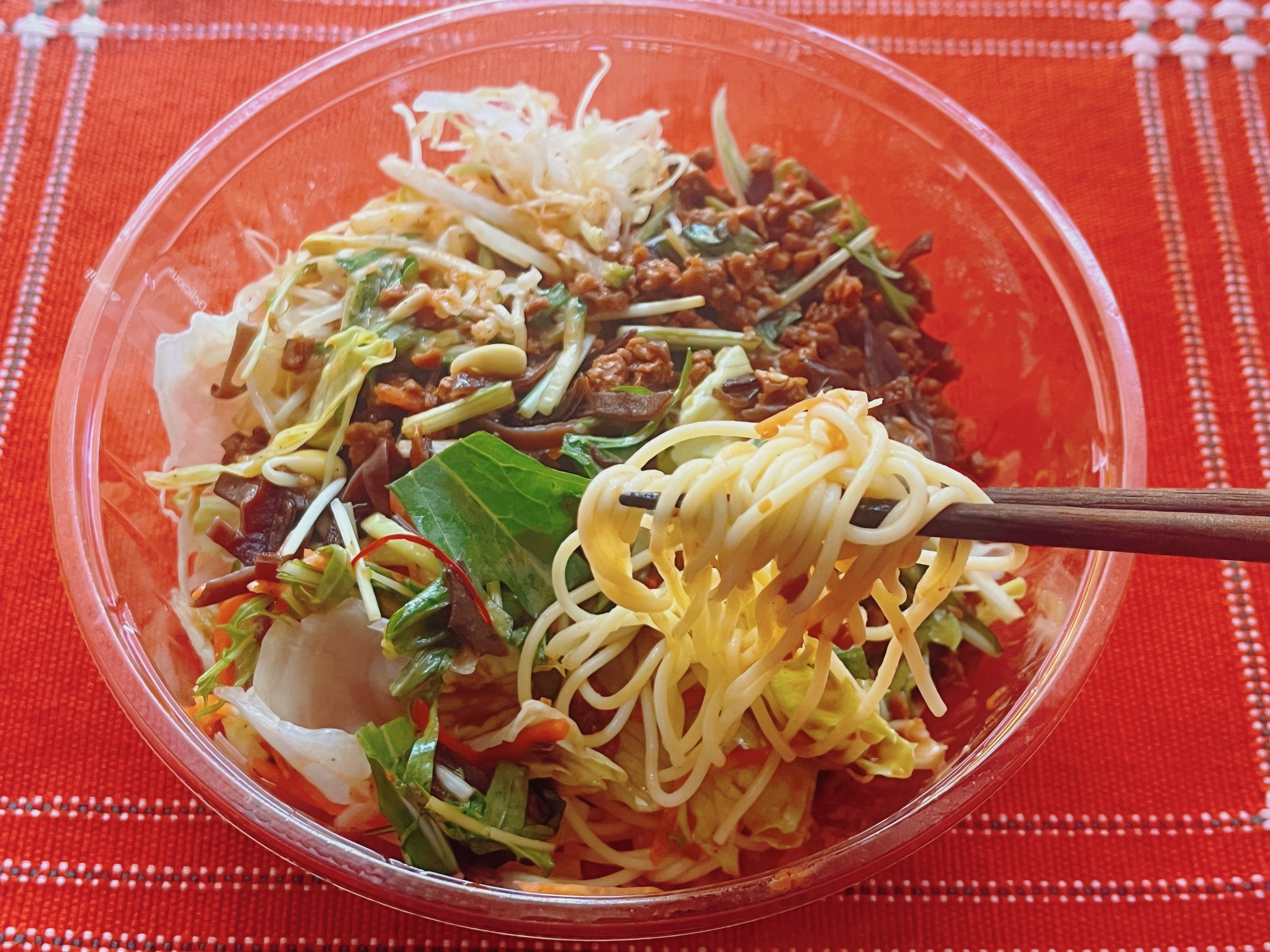 FamilyMart(ファミリーマート)のオススメのパスタ「担担風パスタサラダ」