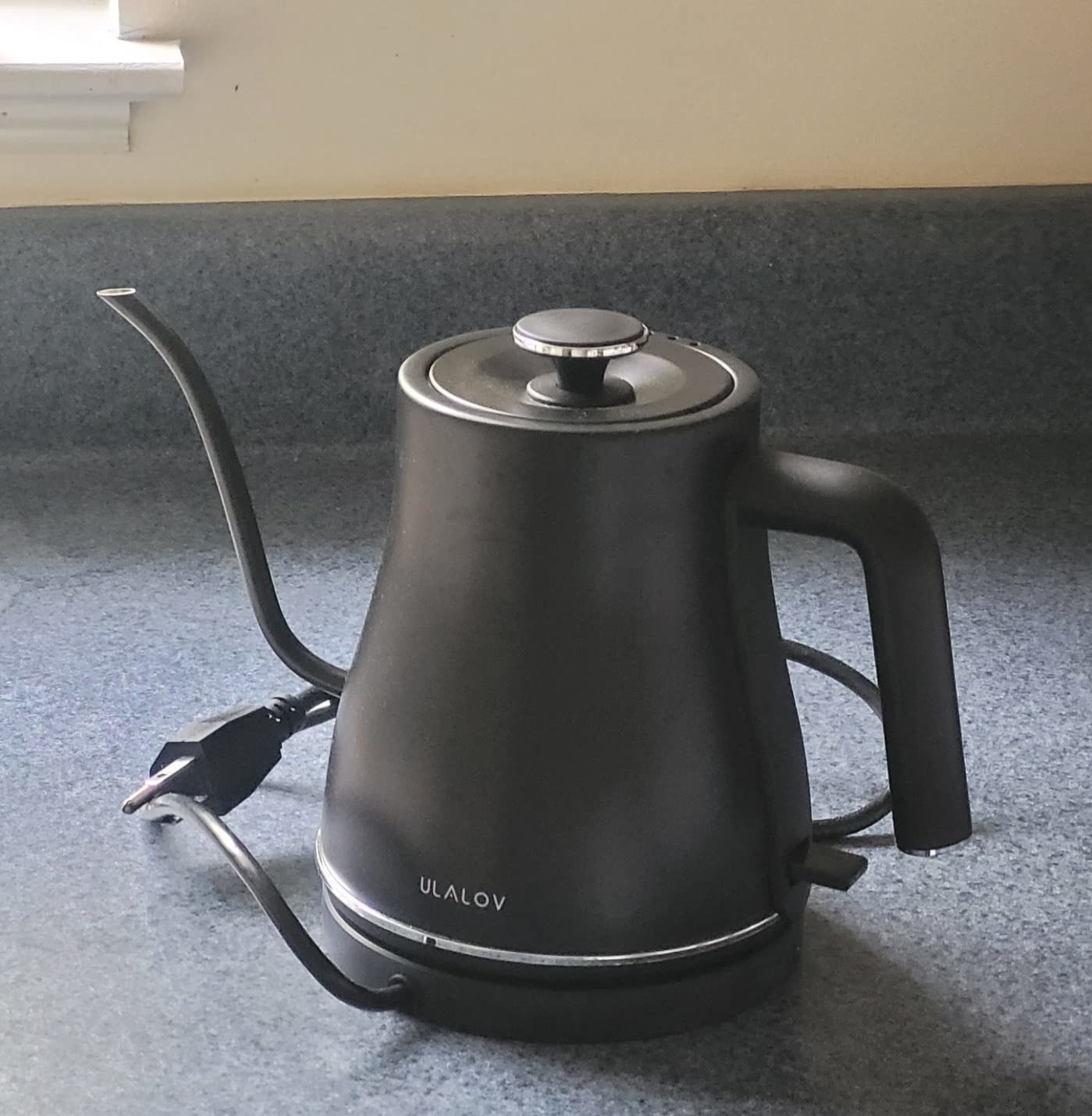 Reviewer image of the black kettle